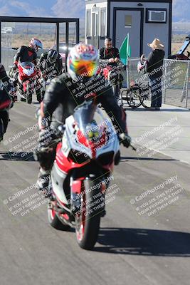 media/Dec-01-2025-Moto Forza (Mon) [[2daa91e15f]]/4-Around the Pits/